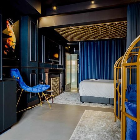 Suite Shibari By Justine Apartments Sobria Elegante Y Pecaminosa Apartamento Turistico En Madrid Rio ภายนอก รูปภาพ