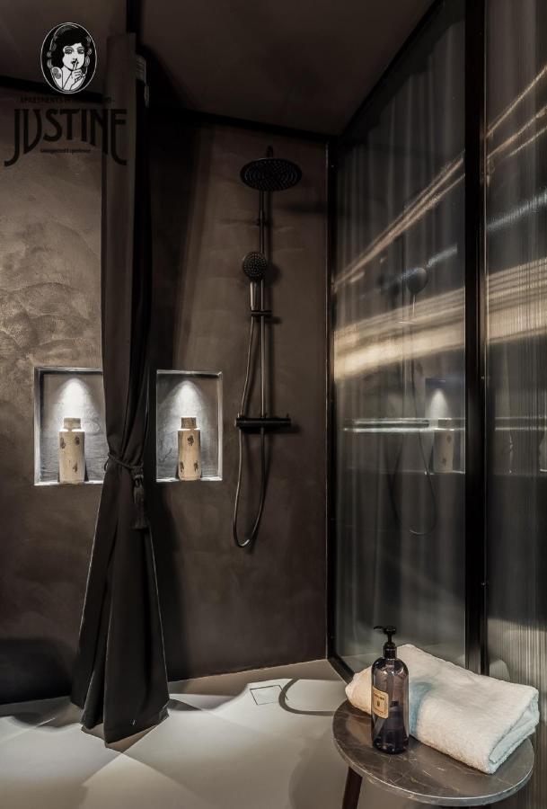 Suite Shibari By Justine Apartments Sobria Elegante Y Pecaminosa Apartamento Turistico En Madrid Rio ภายนอก รูปภาพ