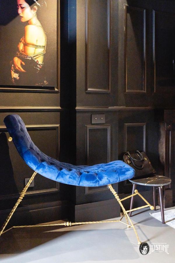 Suite Shibari By Justine Apartments Sobria Elegante Y Pecaminosa Apartamento Turistico En Madrid Rio ภายนอก รูปภาพ